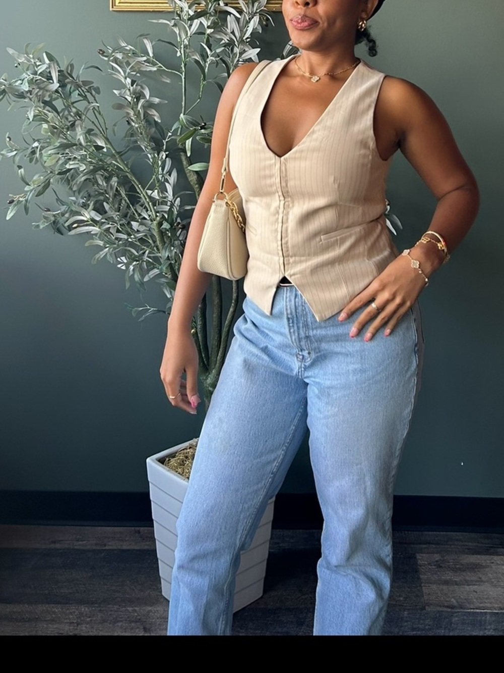 House of Harlow 1960 Cream Pinstripe V-Neck Tailored Tank